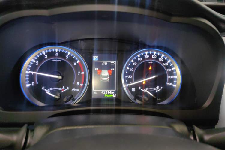 Used Toyota Highlander 2018 2.0T Four-Wheel Drive Supreme Edition 7-Seater China VI
