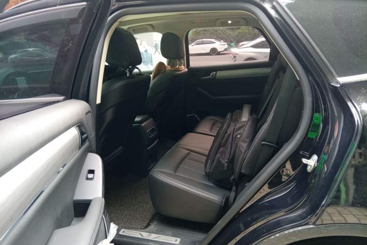 Used BYD Tang 2018 2.0T Automatic SmartConnect Prestige 7-Seater China V Standard