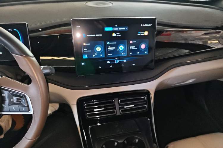 Used BYD Qin PLUS 2024 HONOR Edition DM-i 55KM Leading Model
