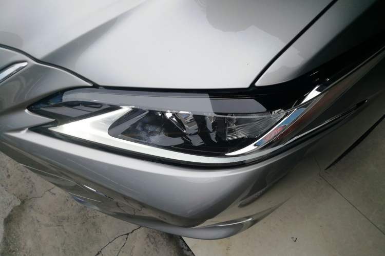 Used Lexus ES 2021 260 Excellence Edition
