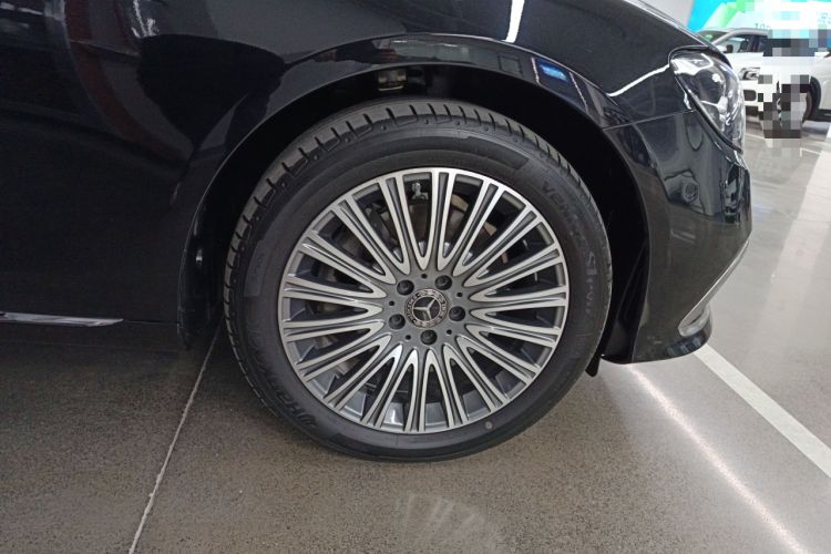 Used Mercedes-Benz E-Class 2023 Updated E 300 L Fashion Edition
