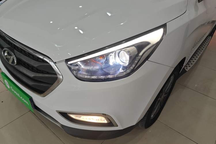 Used Hyundai ix35 2015 2.0L Automatic 2WD Smart Version China V Standard
