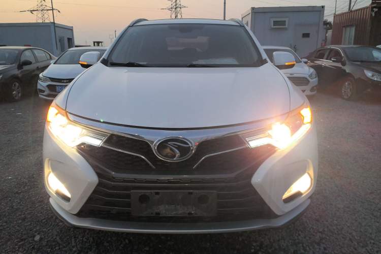 Used Soueast DX7 2019 1.5T Automatic Smart Connect Flagship Edition China VI Standard
