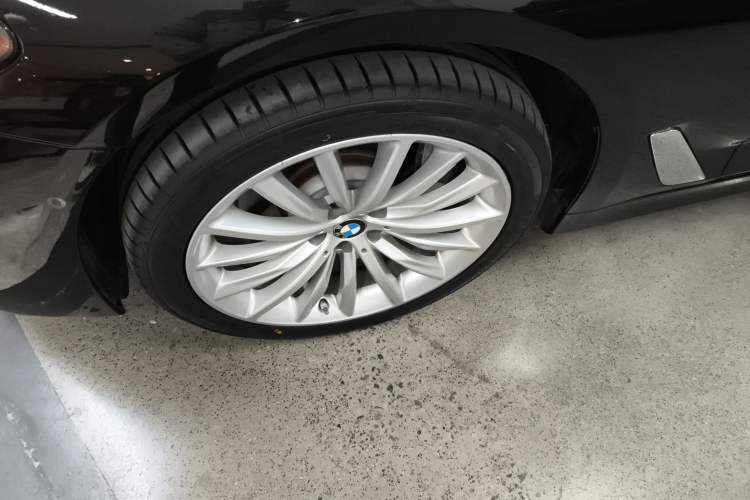 Used BMW 5 Series 2023 530Li Luxury Edition Premium Package