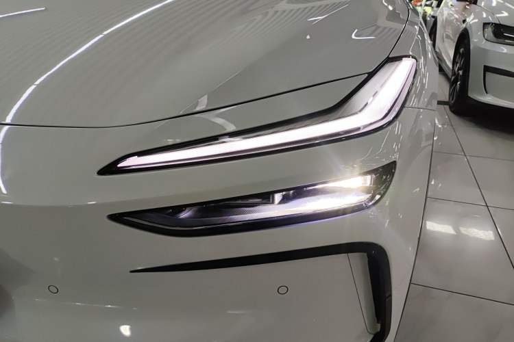 Used ONVO L60 2024 60 kWh Rear-Drive Version
