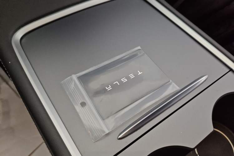 Used Tesla Model Y 2023 Rear-Wheel-Drive Version