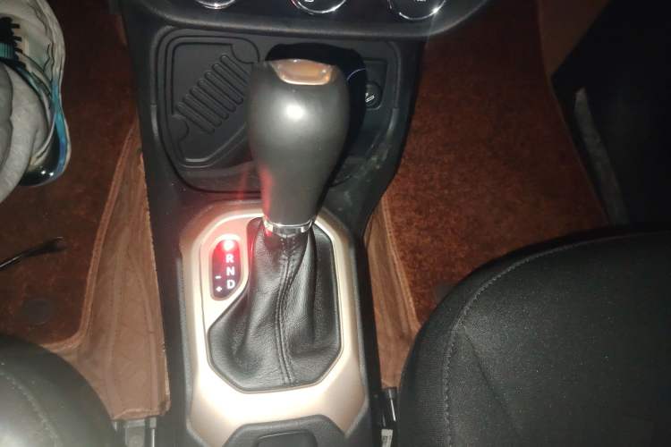 Used  Renegade 2017 180T Automatic High-Energy Version
