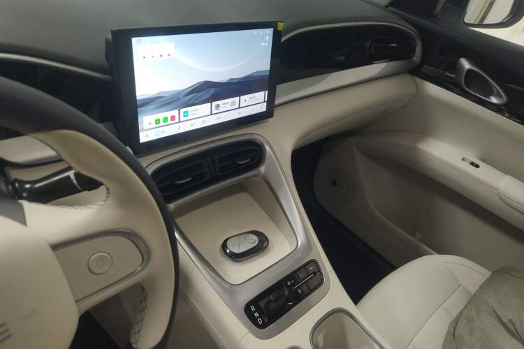 Used  Geome 2025 310km Youth Edition
