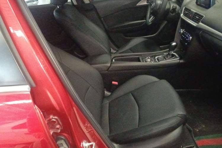 Used Mazda Mazda 3 Axela 2017 Hatchback 1.5L Automatic Luxury Model Emission Standard China V