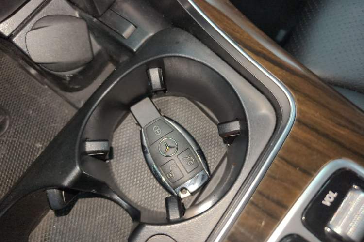 Used Mercedes-Benz GLC 2019 GLC 260 L 4MATIC Dynamic Model