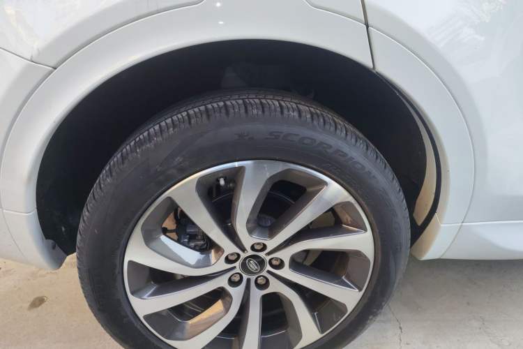 Used Land Rover Discovery Sport 2020 249 PS R-Dynamic Performance Edition
