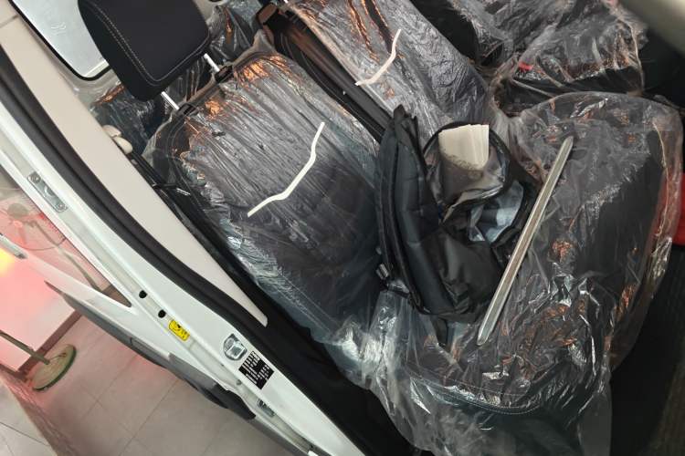 Used Iveco Eurocargo 2021 2.0T Manual Super-Rui Short Wheelbase High-Roof Side-Sliding Door F1A
