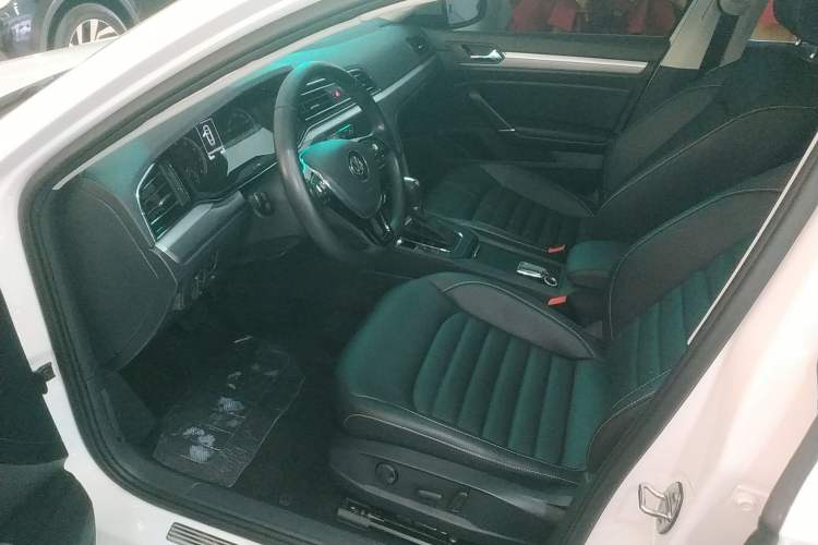 Used Volkswagen Lamando 2019 280TSI DSG Comfort Edition China VI standard