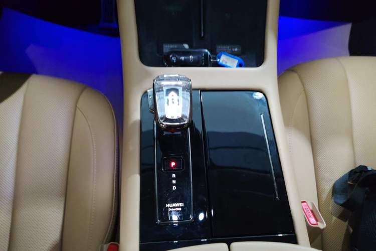 Used Hima AITO M7 2024 1.5T Intelligent Driving 4WD Max Edition 5 Seats
