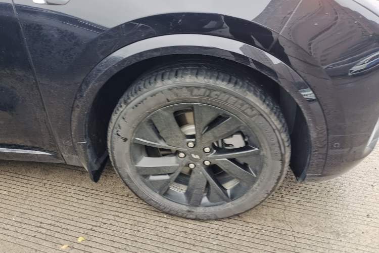 Used Li Auto L8 2023 Pro Model
