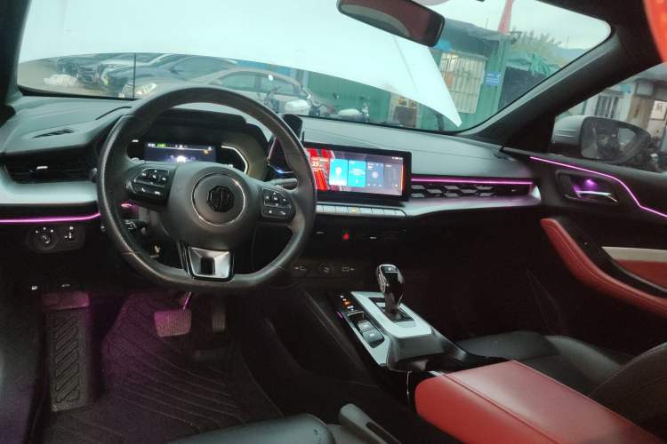 Used MG 5 2021 300TGI DCT Elegant Luxury Edition
