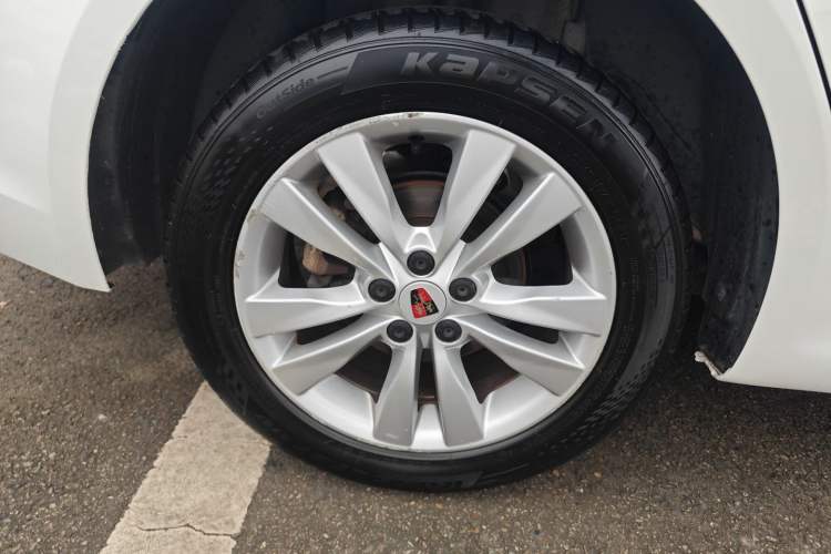 Used Roewe 360 2015 1.5L Automatic Luxury Edition
