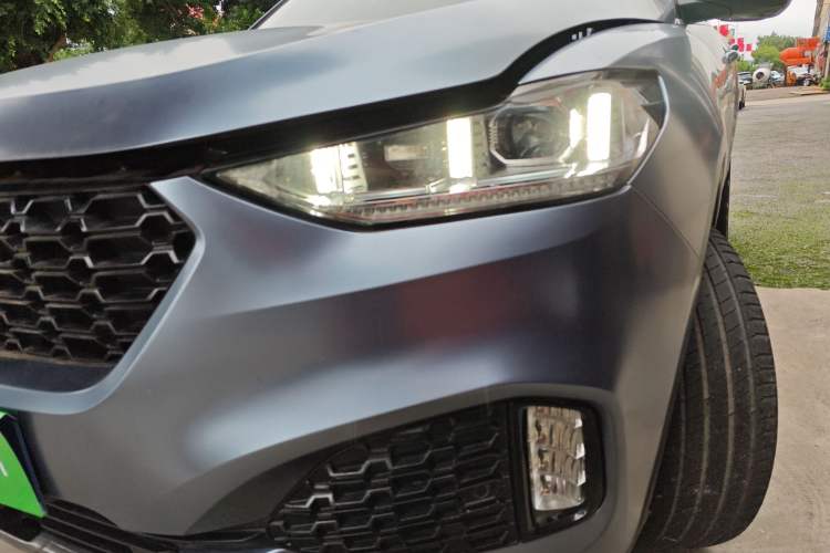 Used Wey VV6 2018 2.0T Two-Wheel-Drive Ultra-Luxury Version China V Standard
