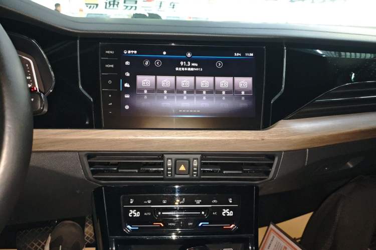 Used Volkswagen Passat 2020 Revised Version 330TSI Luxury Edition China VI Standard
