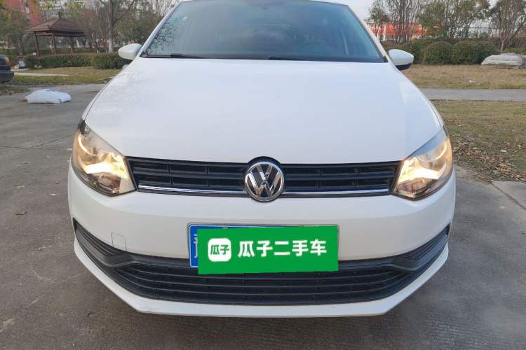 Used Volkswagen Polo 2014 1.4L Manual Fashion Edition

