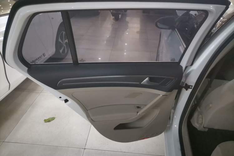 Used Volkswagen Golf 2014 1.4TSI Automatic Comfort Model
