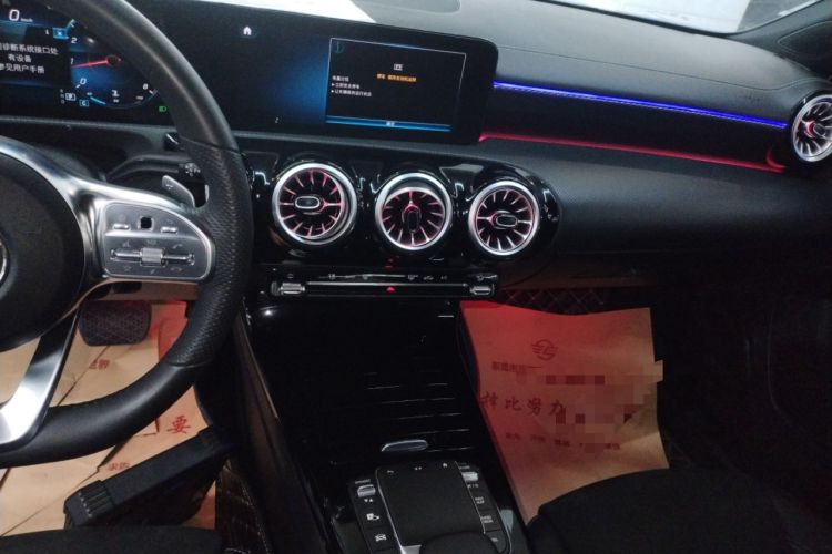 Used Mercedes-Benz A-Class 2022 Second Facelift A 200 L Sport Sedan Fashion Version
