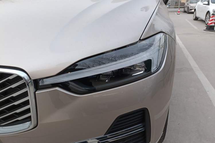 Used Volvo XC60 2026 B5 4x4 Smart Luxury Edition