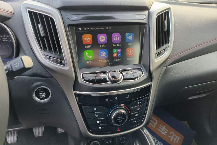 Used Changan CS75 2017 Shangkui Edition 1.5T Manual Fengxiang Model
