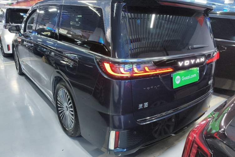 Used VOYAH Dream 2025 PHEV Four-Wheel-Drive Flagship Kunpeng Edition
