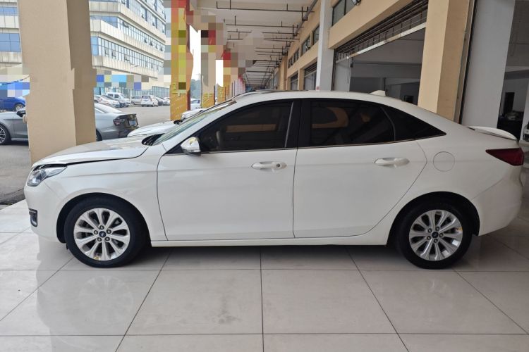 Used Ford Escort 2015 1.5L Automatic Fashion Model