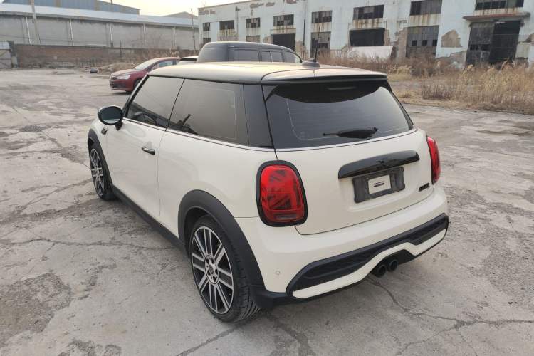 Used  MINI 2023 2.0T COOPER S Artist
