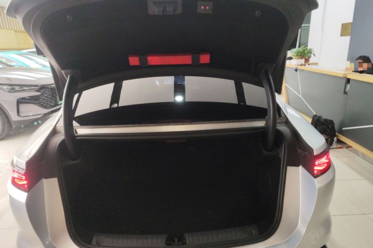 Used BYD Han L 2025 EV Four-Wheel Drive LiDAR Flagship Model
