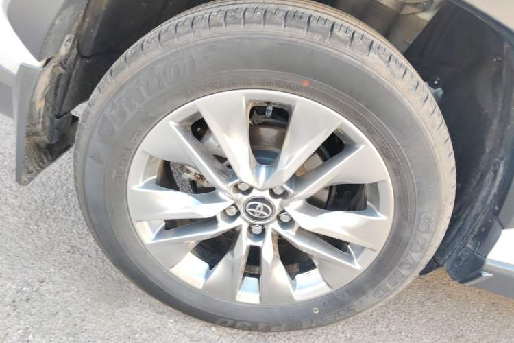 Used Toyota Wildlander 2024 2.0L CVT Two-Wheel Drive Leading Edition
