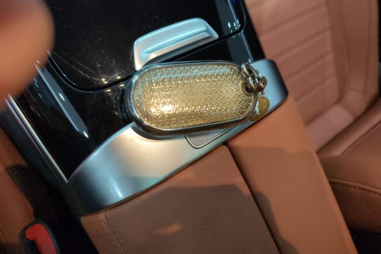 Used Mercedes-Benz GLC 2024 Facelifted GLC 260 L 4MATIC Luxury Version 5 Seats
