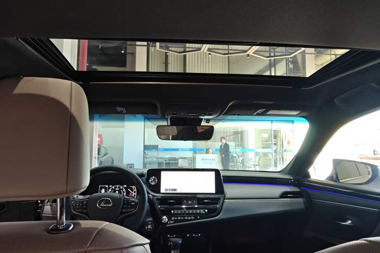 Used Lexus ES 2024 200 Premium Edition
