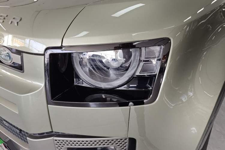 Used Land Rover Defender 2023 110 3.0T P400 X-DYNAMIC HSE
