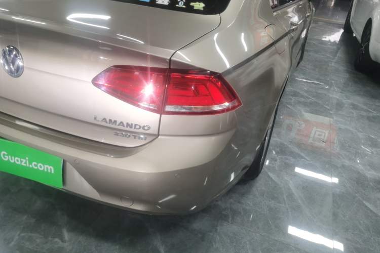 Used Volkswagen Lamando 2017 230TSI DSG Fashion Edition