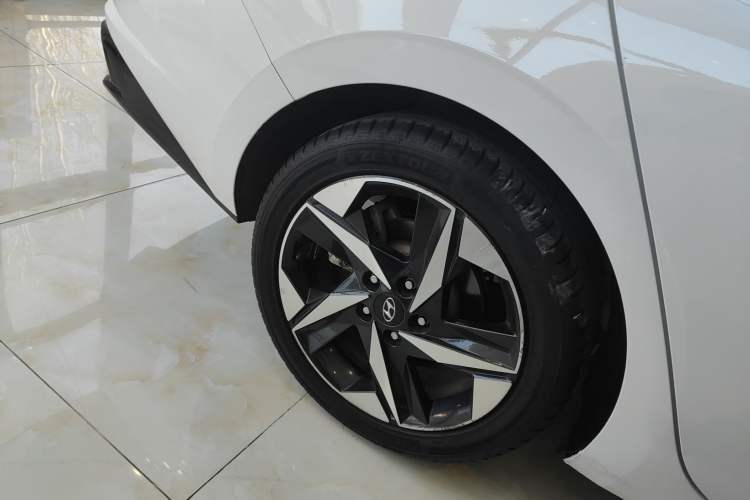 Used Hyundai Elantra 2021 1.5L CVT GLX Elite Edition
