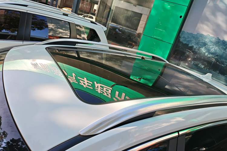 Used Roewe RX5 2016 30T Two-Wheel Drive Automatic Internet Smart Edition
