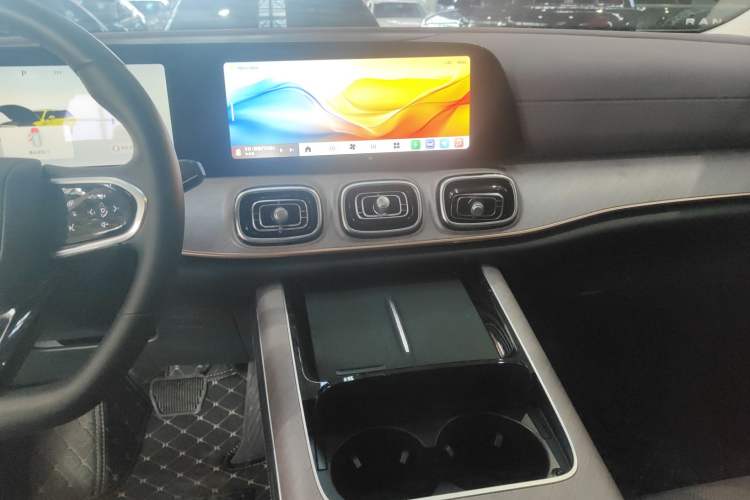 Used Chery Tiggo 9 C-DM 2025 1.5T 106KM Ultra-Comfort Edition 5 Seats Lithium-NMC