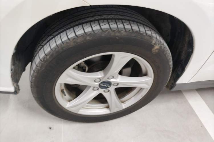 Used Haval H2 2018 Chuanxiang Edition Red Badge 1.5T Dual-Clutch Two-Wheel Drive Fashionable Model
