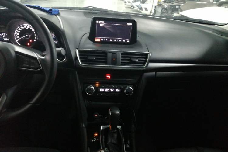 Used Mazda Mazda 3 Axela 2017 Sedan 2.0L Automatic Prestige Model China V Standard