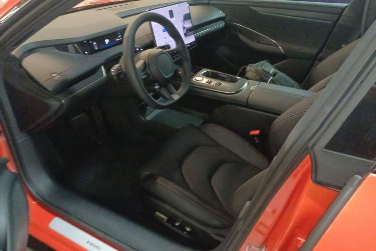 Used  SU7 2024 Rear-Drive Long-Range Intelligent Driving Version