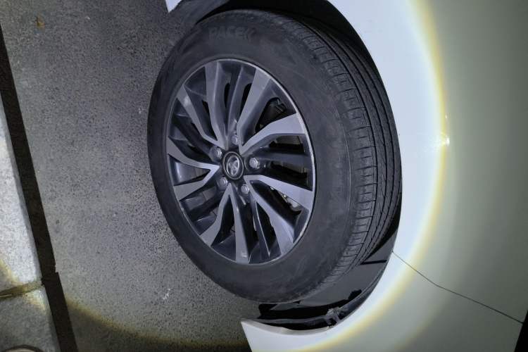 Used Toyota Corolla 2017 Revised Dual-Engine 1.8L E-CVT Elite Edition