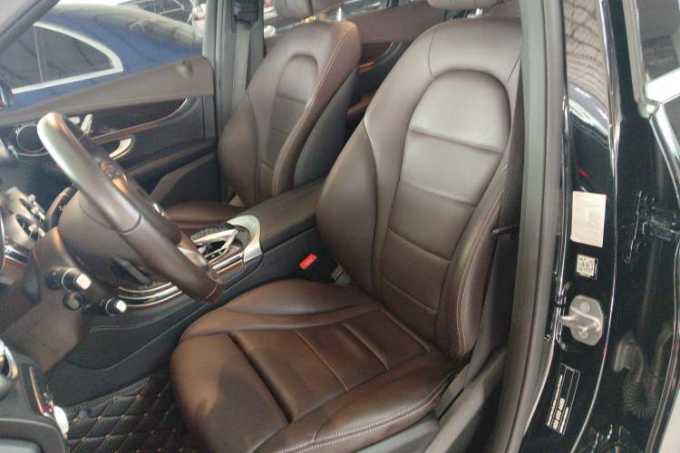 Used Mercedes-Benz GLC 2019 Facelift GLC 260 L 4MATIC Luxury Model
