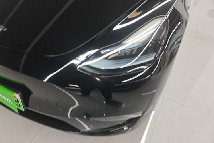 Used Tesla Model Y 2023 High-Performance All-Wheel-Drive Version
