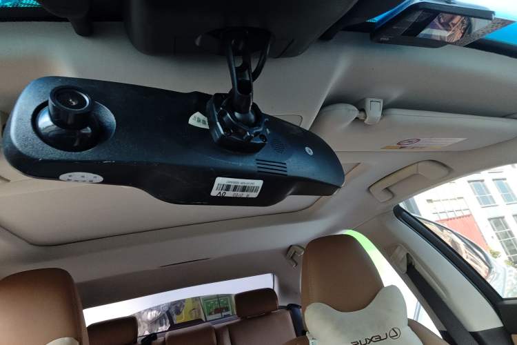 Used Lexus ES 2015 300h Comfort Edition
