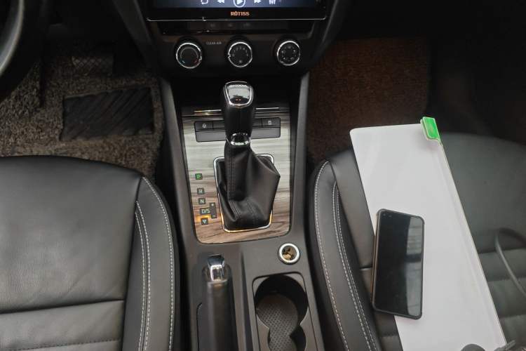 Used Skoda Octavia 2017 1.6L Automatic Smart Drive Edition
