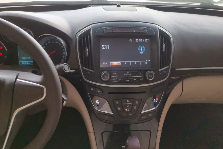 Used Buick Regal 2015 2.0L Leading Fashion Edition
