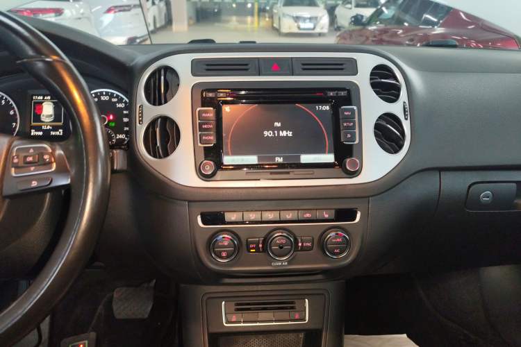 Used Volkswagen Tiguan 2016 300TSI Automatic Two-Wheel Drive Luxury Edition
